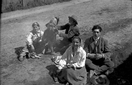 ebédelő vándorcigányok