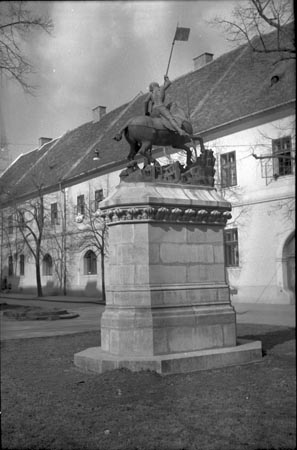 szobor-Szent György